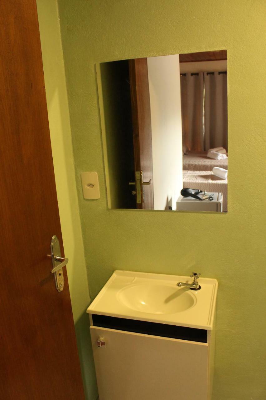 Pousada Tras Os Montes São Bento do Sapucaí Esterno foto